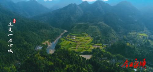 走进湖南湘西凤凰县麻冲乡竹山村 感受中国少数民族特色村寨的人文习俗