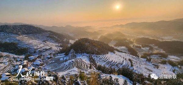 山西运城｜雪后初霁梯田如画